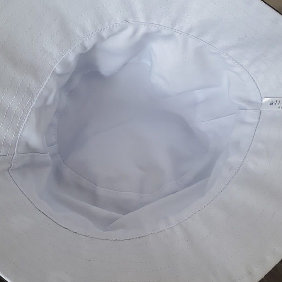 Alice + Olivia Reversible bucket hat - Picture 5 of 5